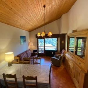Charmant 3 pièces avec mezzanine pour 6 pers balcon sud et parking à La Clusaz - FR-1-437-94