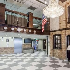 Howard Johnson Hotel by Wyndham Newark Airport hotel photo