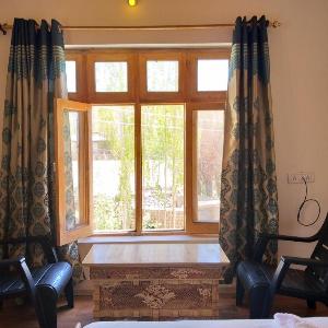 The new view guest house
