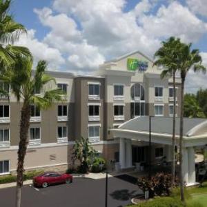 Holiday Inn Express and Suites Tampa I-75 at Bruce B. Downs hotel in Tampa