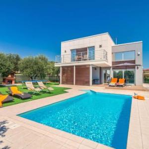 Villa Tammy by Villa Plus