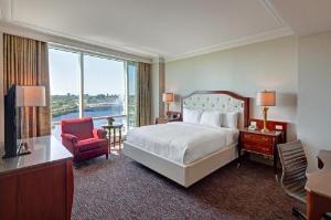 Hilton Lac-Leamy, Gatineau