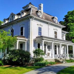 Proctor Mansion Inn