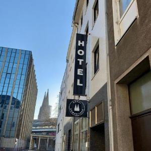 Live Music Hall Cologne Hotels - Hotel Domspitzen