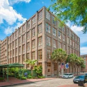 Hampton Inn By Hilton & Suites New Orleans-Convention Center