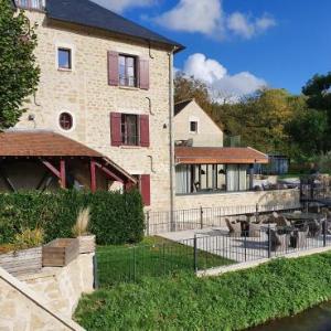 Le Forum Vauréal Hotels - Le Moulin des Marais