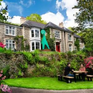 Queens Theatre Barnstaple Hotels - Broomhill Estate Boutique Art Hotel