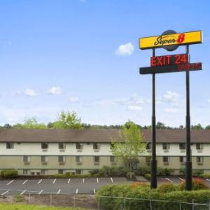 Super 8 by Wyndham Portland Airport