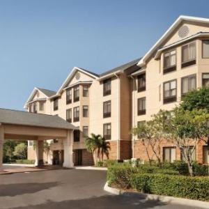 Hotels near Innisbrook Golf Resort - Hampton Inn & Suites Tarpon Springs