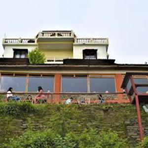 ALhito Cafe & Resort, Almora