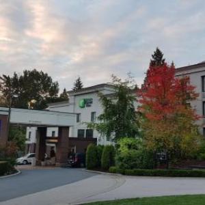 Holiday Inn Express and Suites Surrey