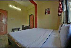 Hotel sky land, Kumbalgarh