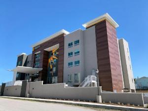 La Quinta Inn & Suites by Wyndham Galveston North at I-45, Galveston