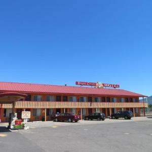 Royal Crest Motel