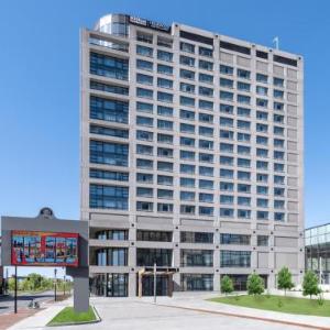 Hotels near Huntington Center - Hilton Garden Inn Toledo Downtown