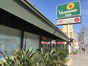 Vagabond Inn Los Angeles at USC hotel near Los Angeles Convention Center