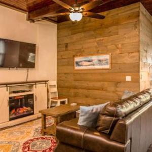 Gorham Hotels Deals At The 1 Hotel In Nh Strictly Moose Luxury Vacation Suites