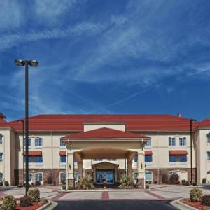 Hotels near Grayson Farms Amphitheater - La Quinta Inn & Suites by Wyndham Searcy