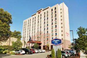 Hampton Inn New York - LaGuardia Airport, Queens