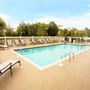 Hotels near Louis Crews Stadium - Hampton Inn By Hilton & Suites Huntsville Hampton Cove