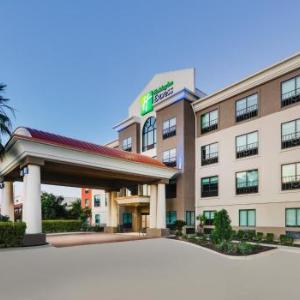 Holiday Inn Express & Suites San Antonio NW Near Sea World an IHG Hotel