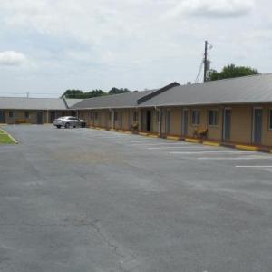 River Heights Motel