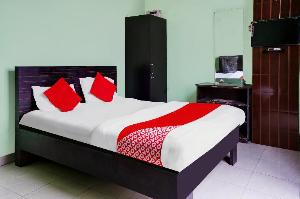 OYO 62388 Hotel Royal And Restaurant, Bhilai