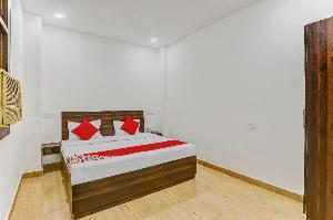 SPOT ON 82031 Hotel George K-19, Allahabad