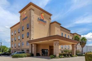 Comfort Suites Buda, Buda