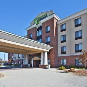 Hotels near Hoosier Park Racing and Casino - Holiday Inn Express Hotel & Suites Anderson