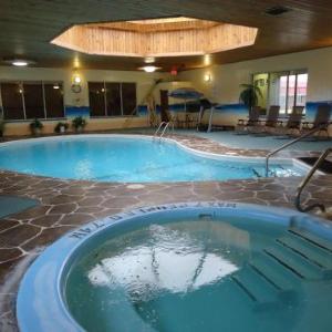 Selo Ukraina Hotels - Canway Inn & Suites