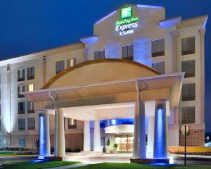 Holiday Inn Express Hotel & Suites Fredericksburg, an IHG Hotel, Fredericksburg