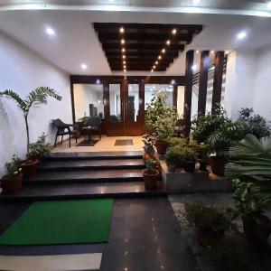 Shacon Suites