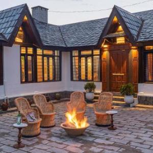 Vintage Musings by StayVista - 3BHK Pet-Friendly Mountain-View Villa