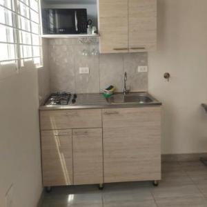 Aparta estudio amoblado 4 Medellín San Joaquín