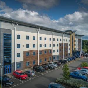 Hotels near The Castle Wellingborough - Holiday Inn Express Kettering Corby