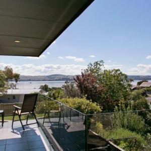 Taupo Escape - Rainbow Point Holiday Home