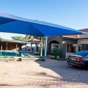 EMC Luxury Villa Pool Solar  Starlink Wifi