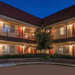 Hotels near Salinas Sports Complex - Laurel Inn & Conference Center