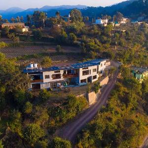 StayVista at Nivriti w/ Heated Outdoor Pool