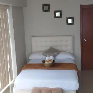 Ecusuites Family Riverfront 1 Best View Santa Ana Airport