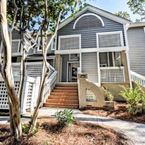 7647 Huntington