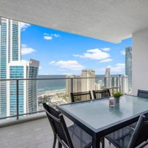 Circle on Cavill - Hosted by Coastal Letting Co.