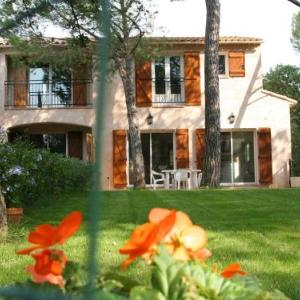 AU BOIS FLEURI Location Villa et Studios Roquebrune-sur-Argens