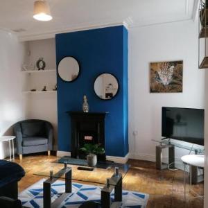 4 Bedroom House in Hoole Chester with Parking by Rework Accommodation