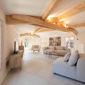 MAISON MARTINE