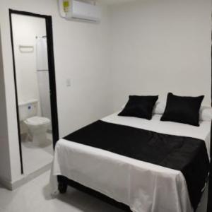 HOTEL BLACK & WHITE