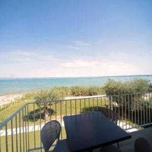 Smeraldo dip Villa Canneto