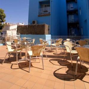 Parrots Sitges Hotel