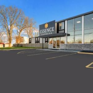 Essence Express Wayne